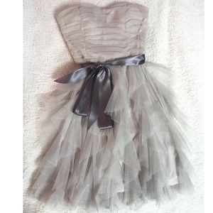STRAPLESS SEMI FORMAL DRESS